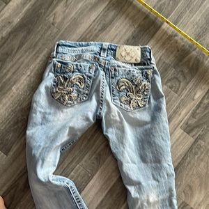 Miss me jeans so sexy on !!!